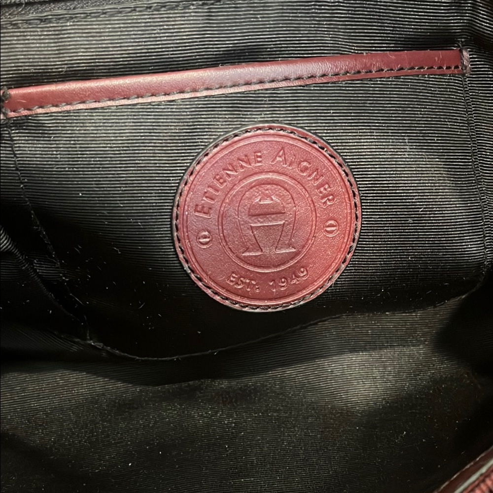 Etienne Aigner Burgundy Leather Shoulder Bag with Gold Hardware - Picture 13 of 16